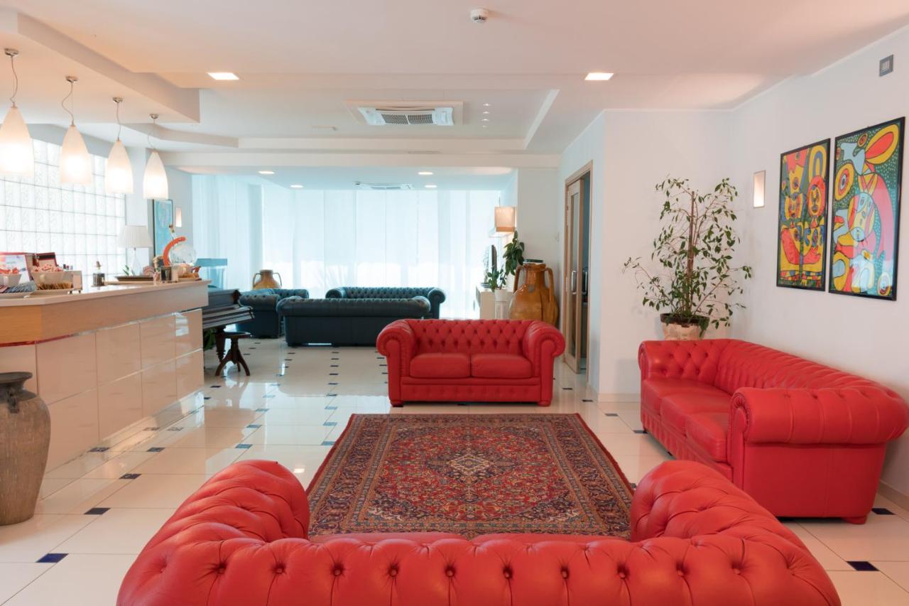 Hotel Haus Charlotte San Benedetto del Tronto Extérieur photo