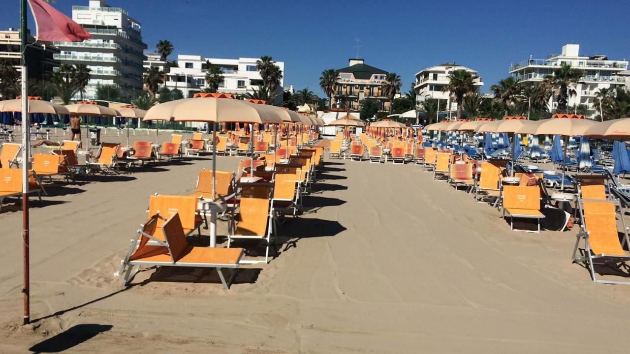 Hotel Haus Charlotte San Benedetto del Tronto Extérieur photo