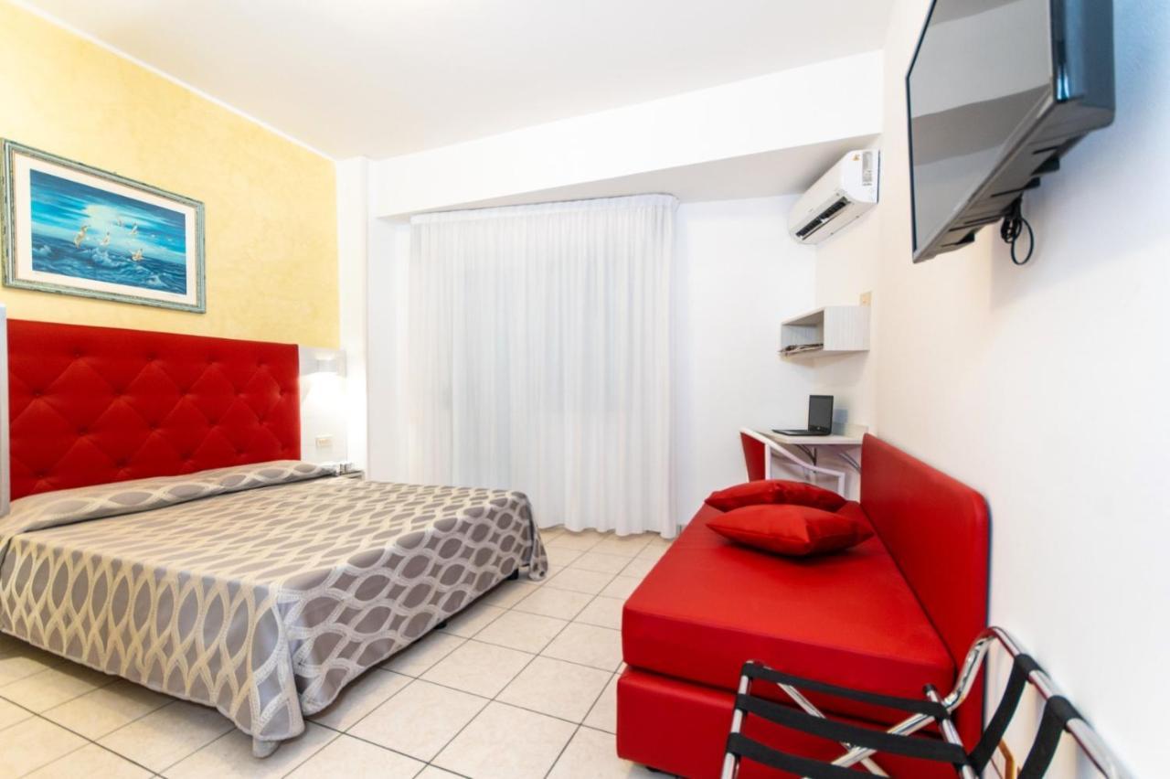 Hotel Haus Charlotte San Benedetto del Tronto Extérieur photo