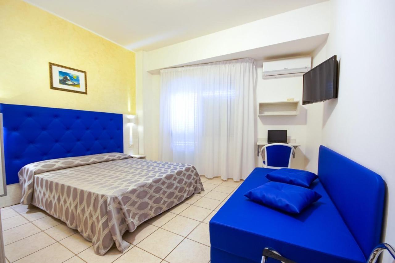 Hotel Haus Charlotte San Benedetto del Tronto Extérieur photo