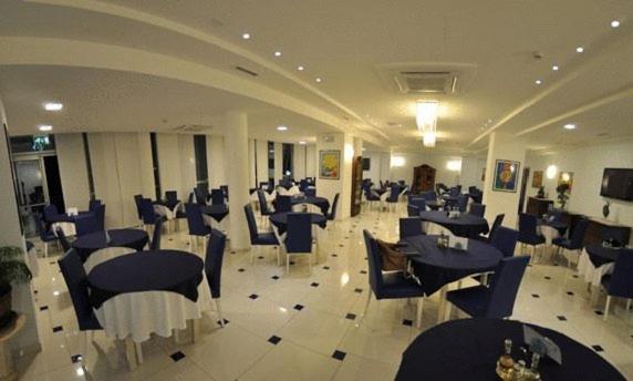 Hotel Haus Charlotte San Benedetto del Tronto Extérieur photo